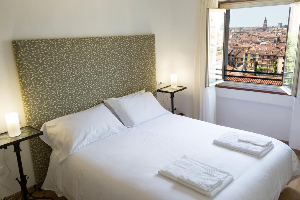 Casa Corvina Apartment Verona Exterior photo