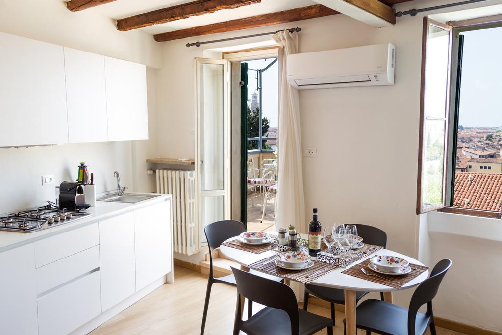 Casa Corvina Apartment Verona Exterior photo